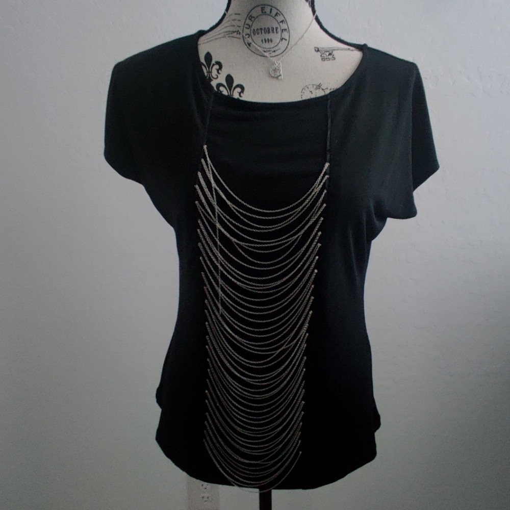 🆕 INC International Black short sleeve top w/ chain details (XS)